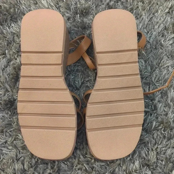 Madden Girl Vault Women's wedge sandals - Picture 3 of 8